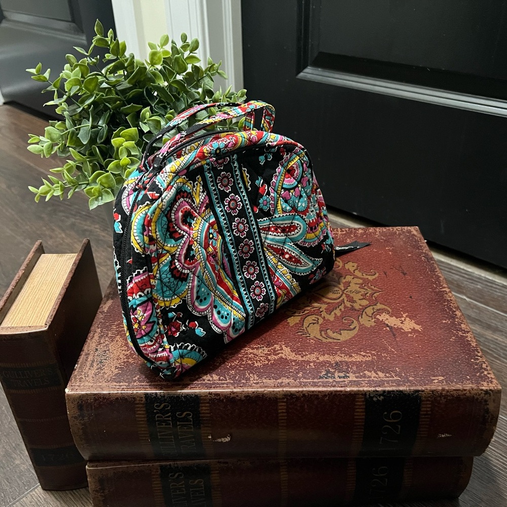 Vibrant Paisley Women's Bag